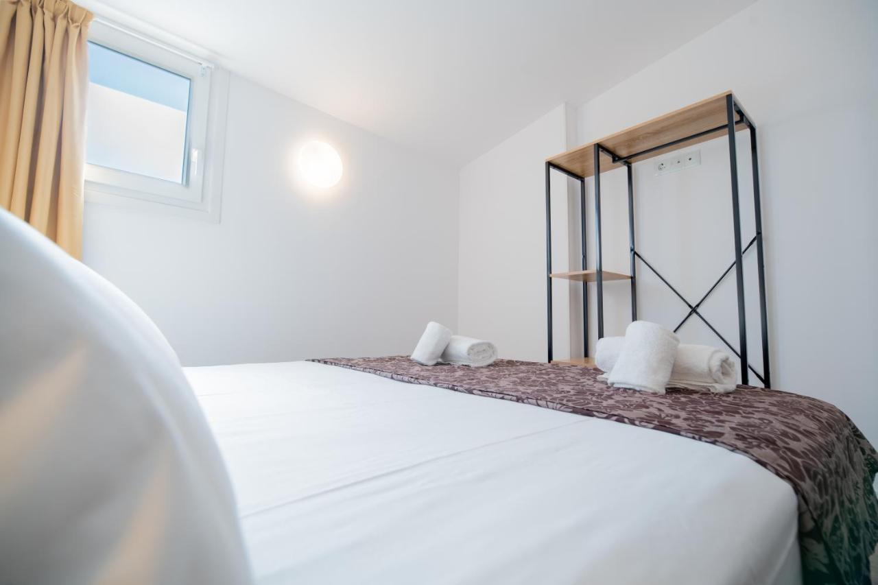 Desactivado Atico Duplex Con Barbacoa Y Terraza En Barri Port Maritim Apartment *